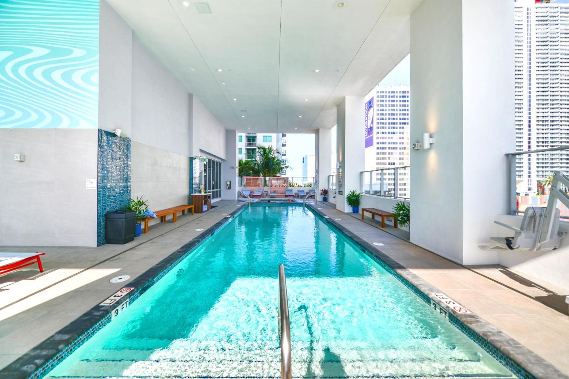 Stylish Stay In The Heart Of Miami - Walk To Bayside & Bayfront Park ميامي المظهر الخارجي الصورة
