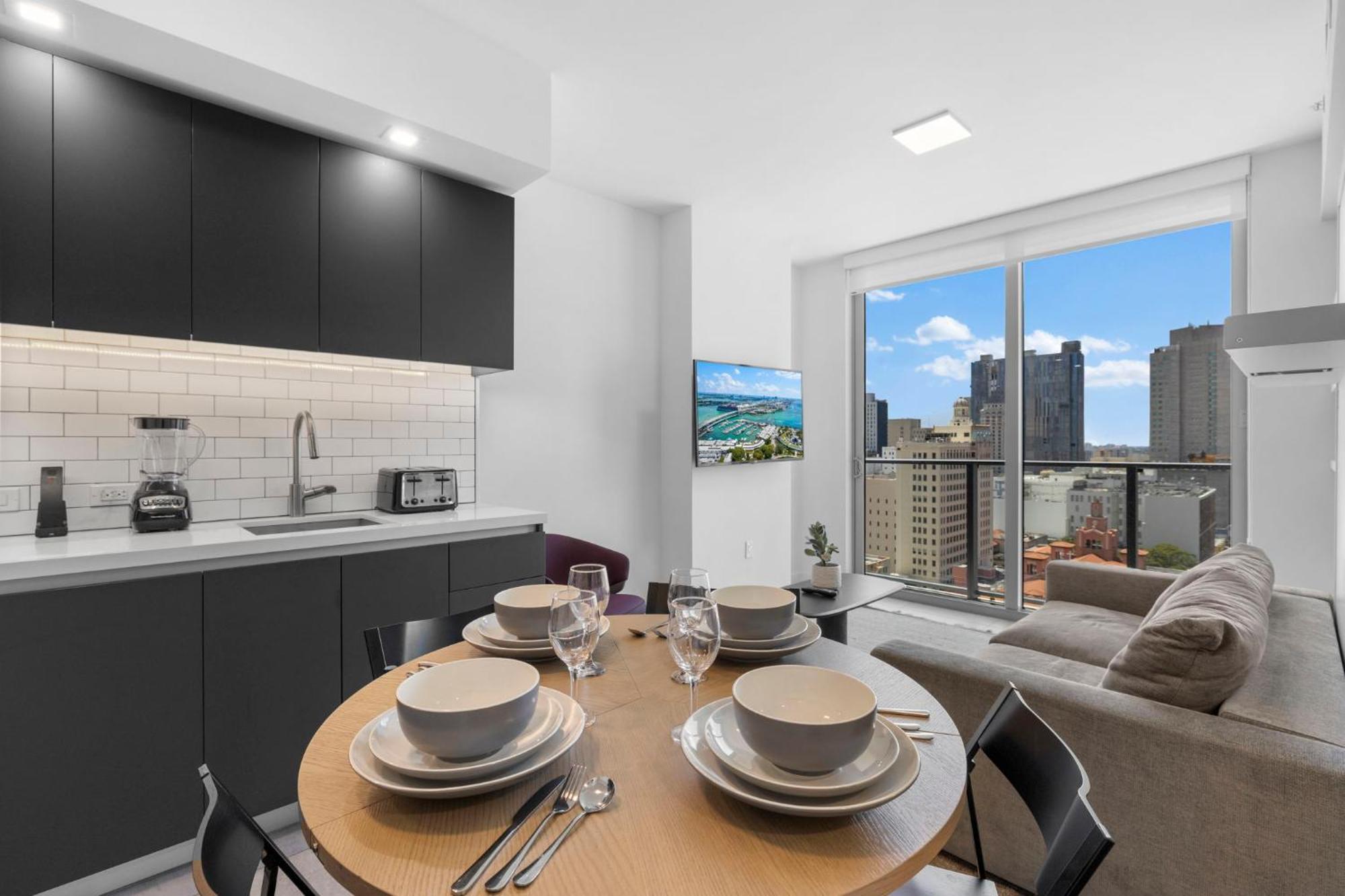 Stylish Stay In The Heart Of Miami - Walk To Bayside & Bayfront Park ميامي المظهر الخارجي الصورة